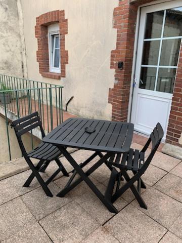 Appartement Avec Terrasse Gien Luaran gambar